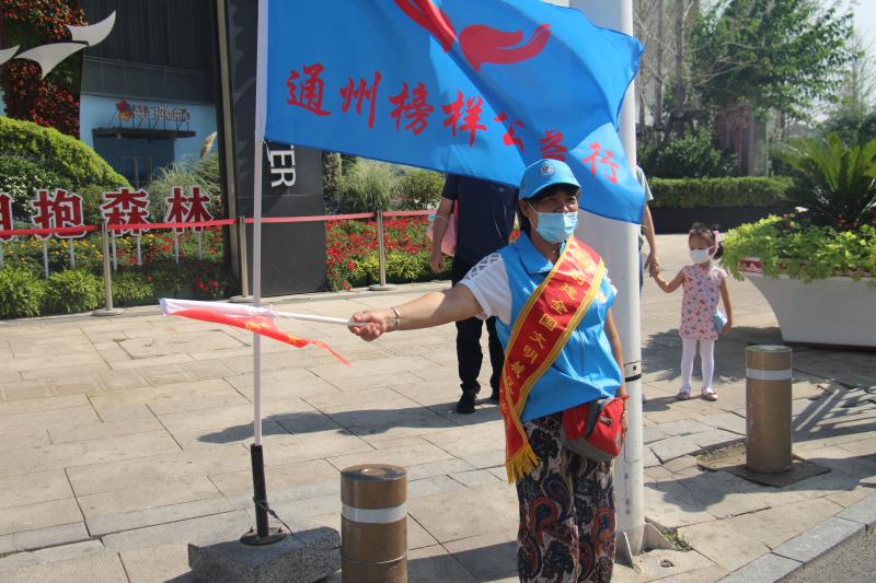 <strong>大鸡吧插的我好爽视频按摩师操逼</strong>